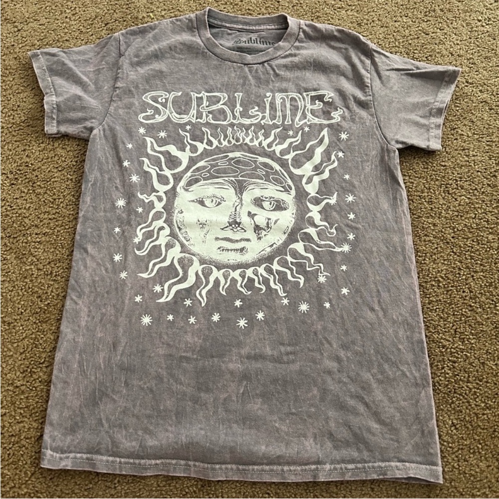 NWOT Sublime Graphic T-Shirt in Gray